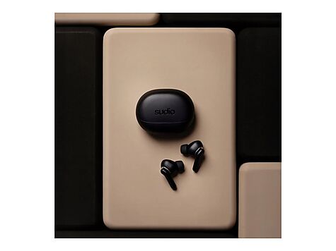 Sudio E4 Pro - E4PROBLK