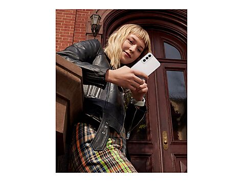 Samsung Galaxy S22 - SM-S901BZWDEUB